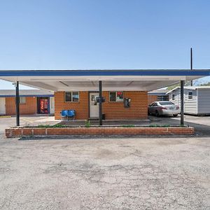 Oyo Hotel Luling Tx Downtown I-10/Us-90